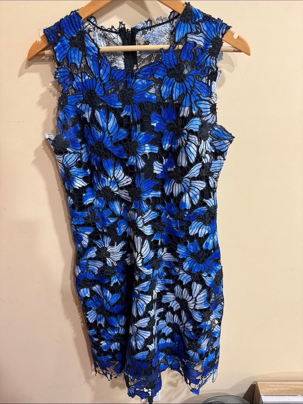 Sleeveless Blue Floral Lace Mini Dress